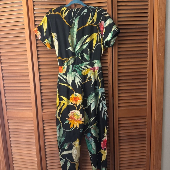 Zara Tropical RARE Jumpsuit Size M Satin Effect - Picture 6 of 9